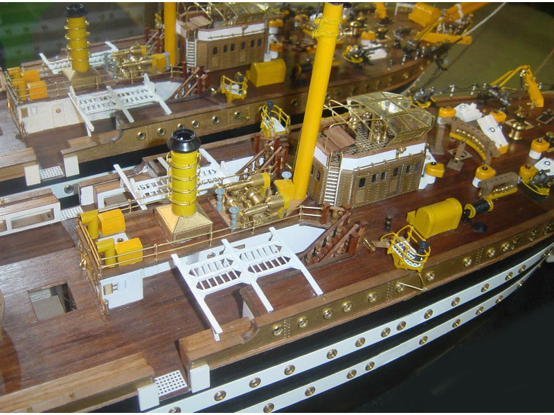 Mantua Model Amerigo Vespucci 1:84 kit | pkmodelar.cz