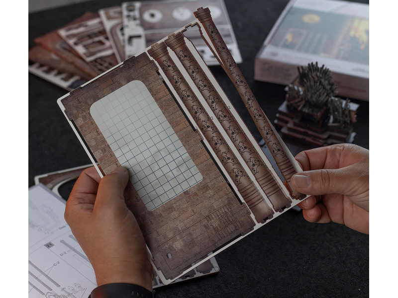 Revell Tiny Adventures Iron Throne - House of the Dragon | pkmodelar.cz