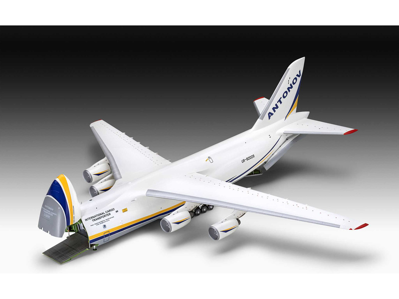 Revell Antonov An-124 Ruslan (1:144) | pkmodelar.cz