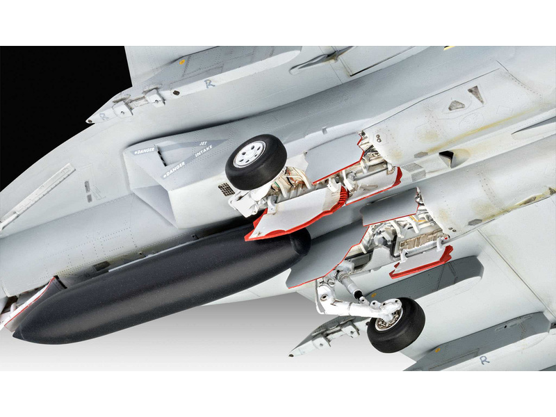 Plastikový model letadla Revell 03864 Boeing F/A-18E Super Hornet Top Gun (1:48) | pkmodelar.cz