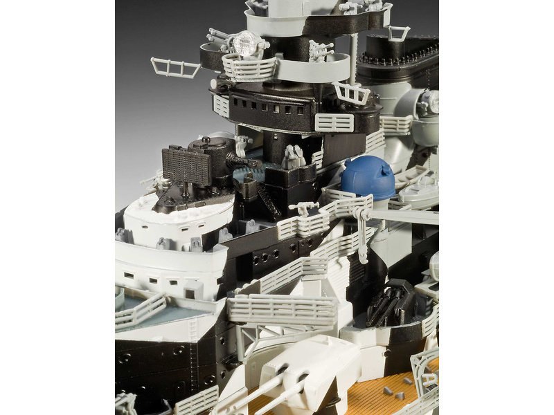 Revell Battleship Tirpitz (1:350) | pkmodelar.cz