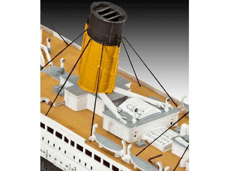 Plastikový model lodě Revell 05210 RMS Titanic 1/700 | pkmodelar.cz