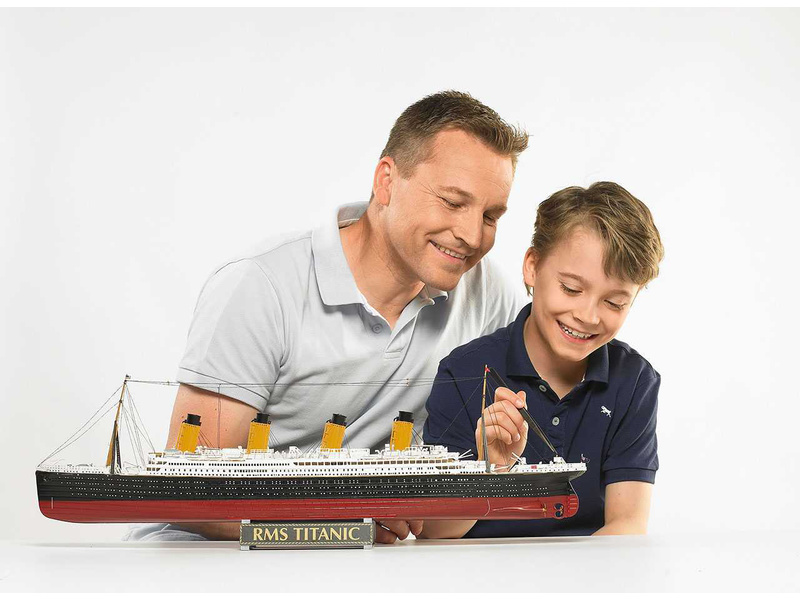 Plastikový model lodě Revell 05715 R.M.S. Titanic 100th anniversary giftset (1:400) | pkmodelar.cz