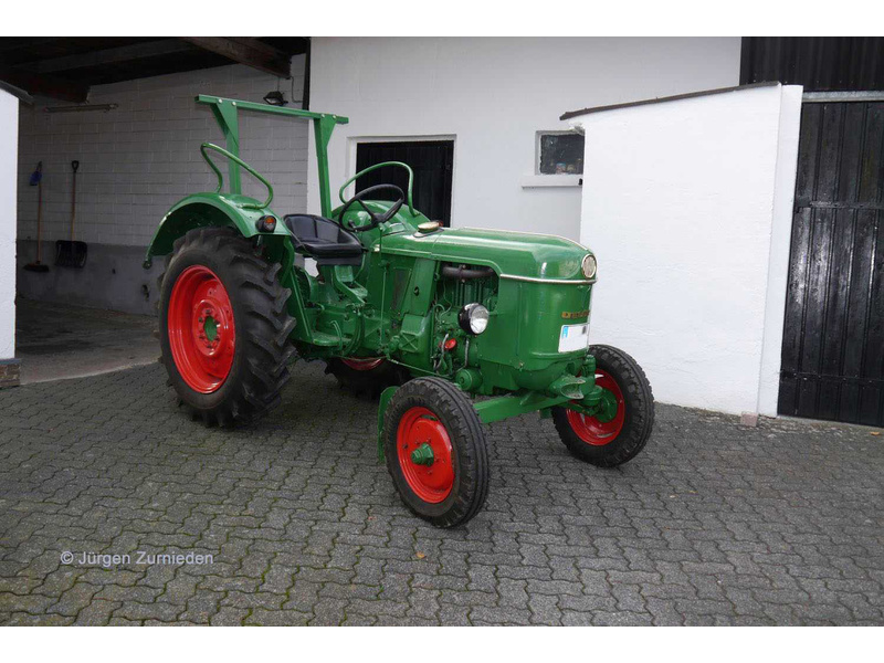 Plastikový model traktoru Revell 07821 EasyClick Deutz D30 (1:24) | pkmodelar.cz