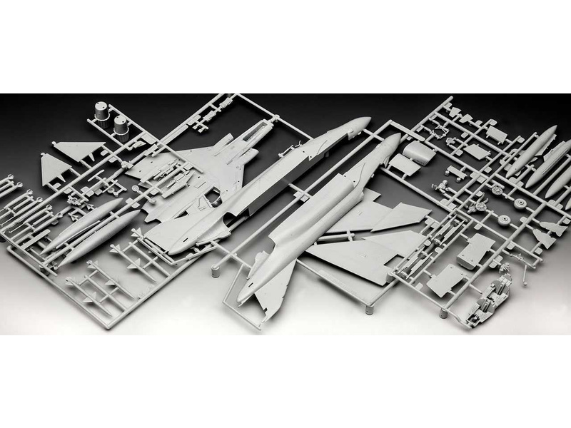 Plastikový model letadla Revell 63941 F-4J Phantom II (1:72) sada | pkmodelar.cz