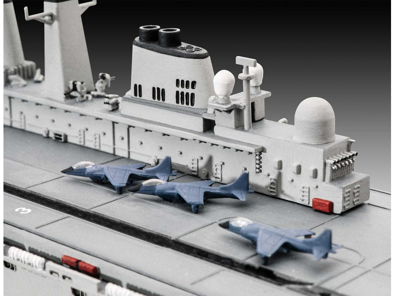 Plastikový model lodě Revell 65172 HMS Invincible (Falkland War) (1:700) (set) | pkmodelar.cz