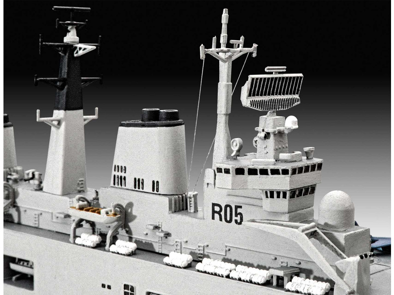 Plastikový model lodě Revell 65172 HMS Invincible (Falkland War) (1:700) (set) | pkmodelar.cz