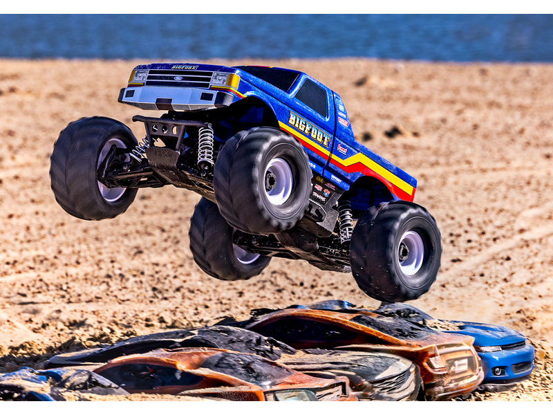 Traxxas Bigfoot 1:10 BL-2s 4WD Classic | pkmodelar.cz