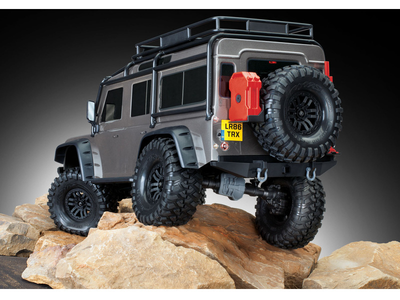 Traxxas TRX-4 Land Rover Defender 1:10 TQi RTR s navijákem pískový | pkmodelar.cz