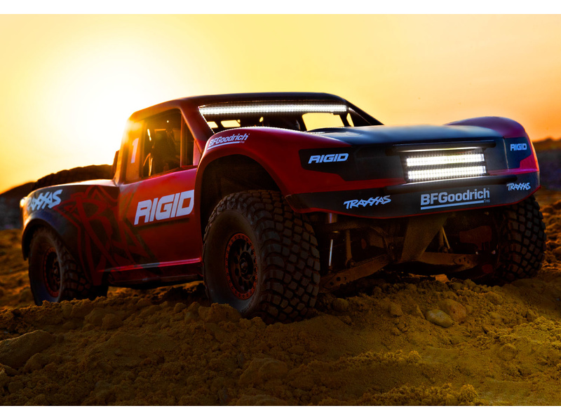 Desert Racer 1:8 TQi RTR s LED | pkmodelar.cz