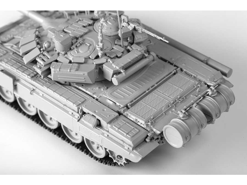 Zvezda 5071 tank T-72 B3 (1:72) | pkmodelar.cz