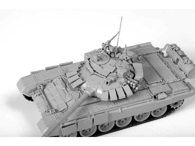 Zvezda 5071 tank T-72 B3 (1:72) | pkmodelar.cz