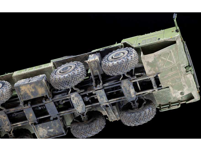 Zvezda BM-30 Směrč (1:72) | pkmodelar.cz