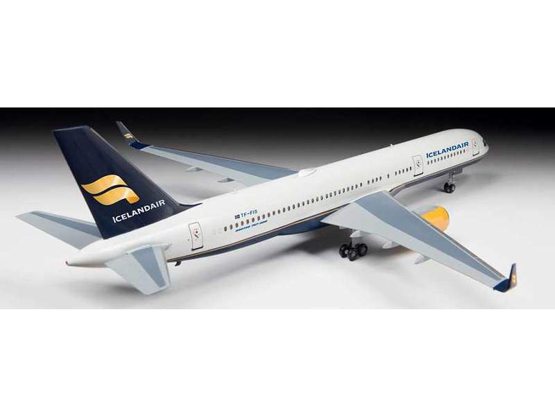 Zvezda 7032 Boeing 757-200 | pkmodelar.cz