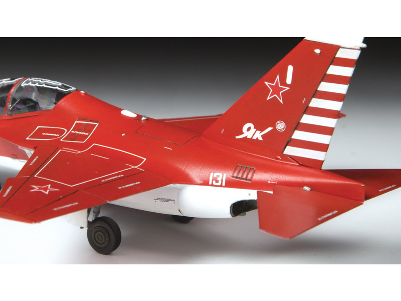 Plastikový model letadla Zvezda 7316 Jakovlev Yak-130 (1:72) | pkmodelar.cz