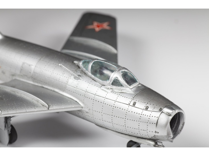 Plastikový model letadla Zvezda 7317 MiG-15 Fagot (1:72) | pkmodelar.cz