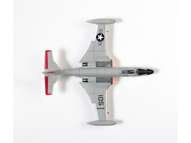 Plastikový model letadla Academy 12548 USN F2H-3 VF-41 BLACK ACES 1:72